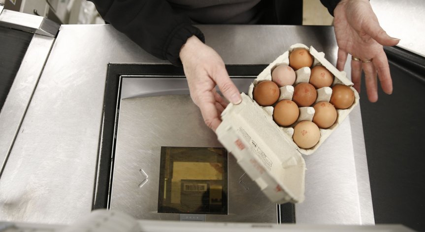 Търговските вериги слагат най-голяма надценка на яйцата - 27%, на брашното е 19%
