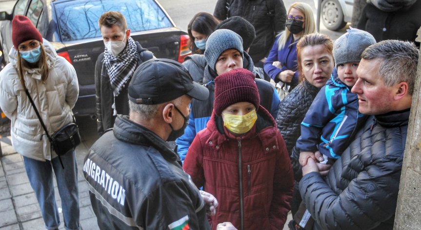 Близо 120 000 украинци са влезли в България от началото на войната