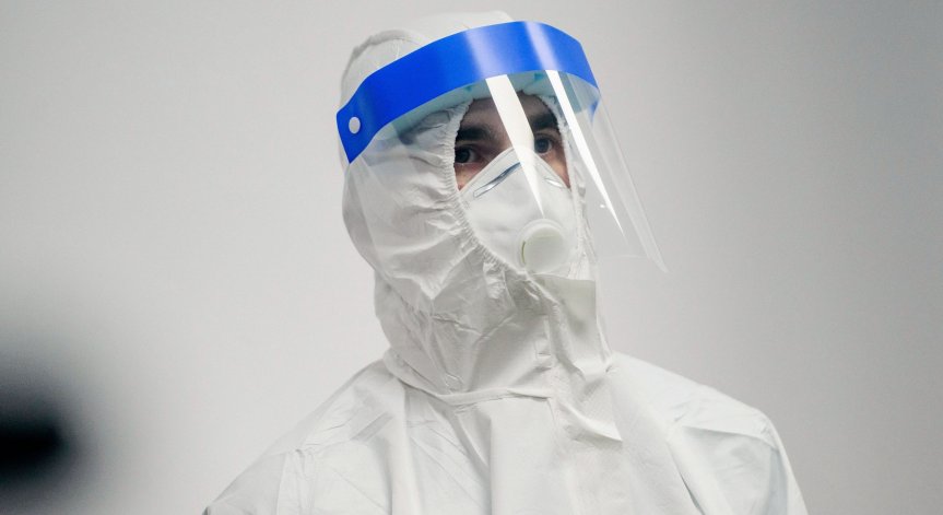 Напълно ваксинирани са с Омикрон в Румъния, пристигнали си от чужбина