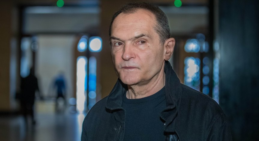 Васил Божков се яви лично в съда.