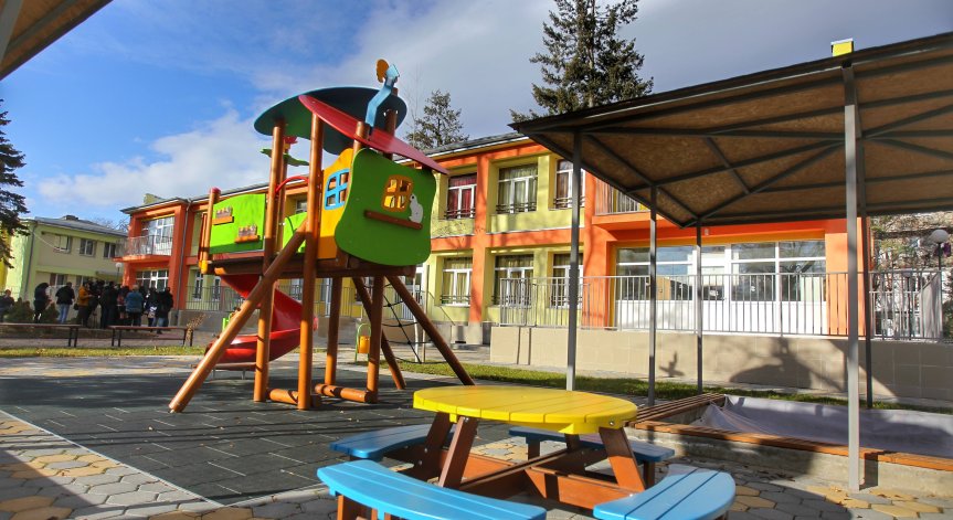 Обявяват първото класиране за столичните детски градини и ясли