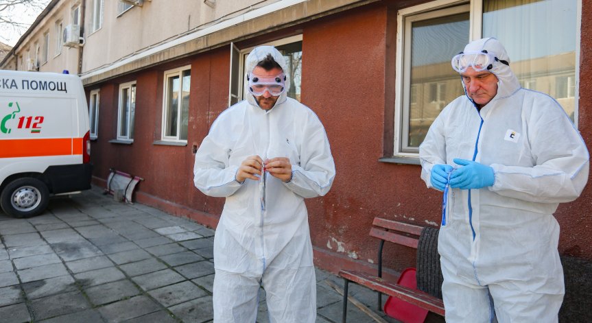 Стартира система за доброволци в болниците в борбата срещу Ковид-19