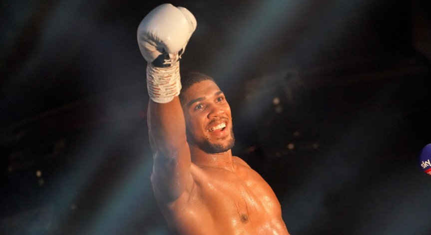 Фюри с ултиматум към Антъни Джошуа и Еди Хърн