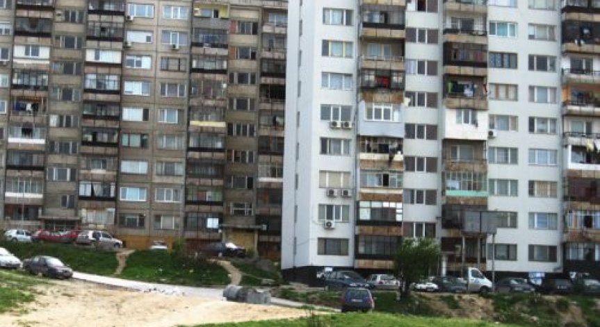 Домоуправителите ще могат да управляват входа през интернет