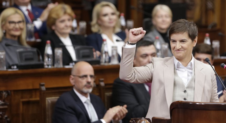 Сърбия е страната с най-голямо правителство в Европа, назначени са цели 28 министри