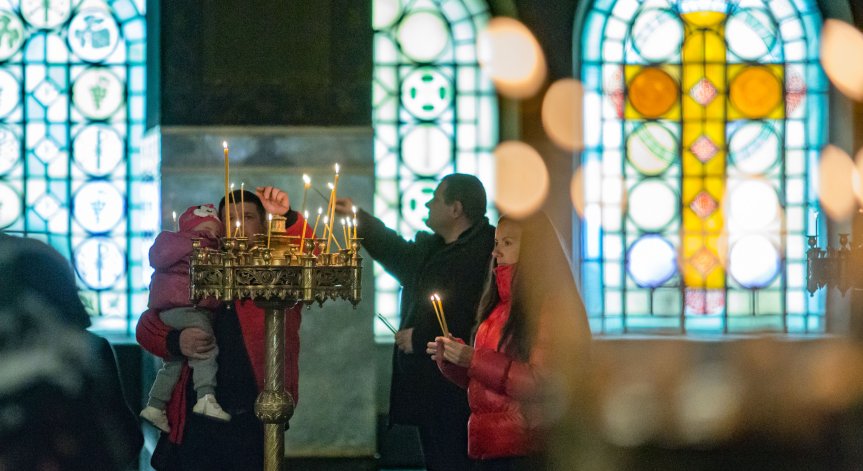 Почитаме двама светци.