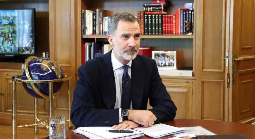 Задържан е привърженик на 