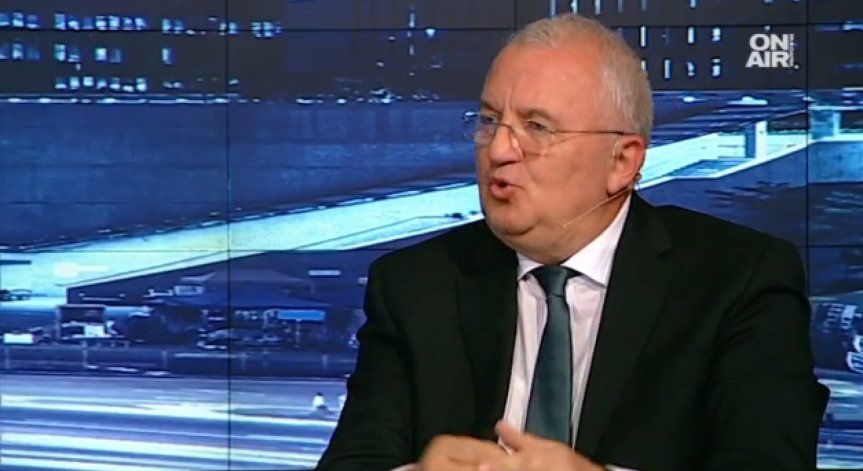 Презастроихме морето с хотели, които не ни трябват, убеден е Румен Драганов