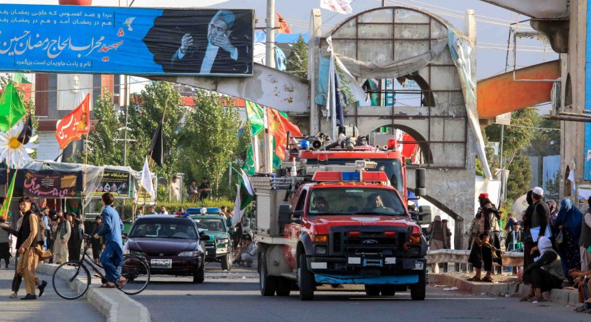 8 души загинаха при бомбена експлозия на оживена пазарна улица в Кабул
