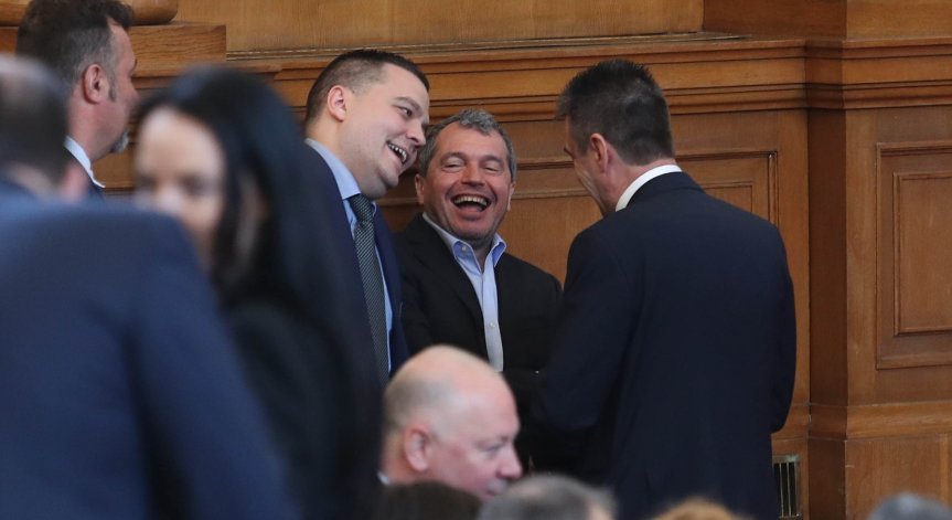 Задължиха юридически лица и предприятия да декларират касови наличности над 50 000 лв. на 3 месеца