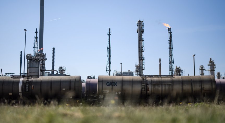 Цената на петрола тръгна нагоре след нажежаването на обстановката в Газа
