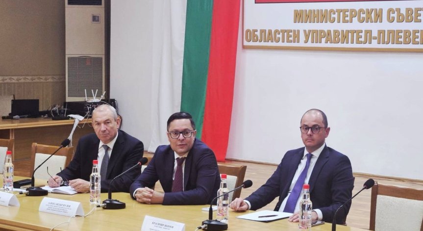 Пулев в Плевен: Целта ни е бизнесът да създава повече работни места