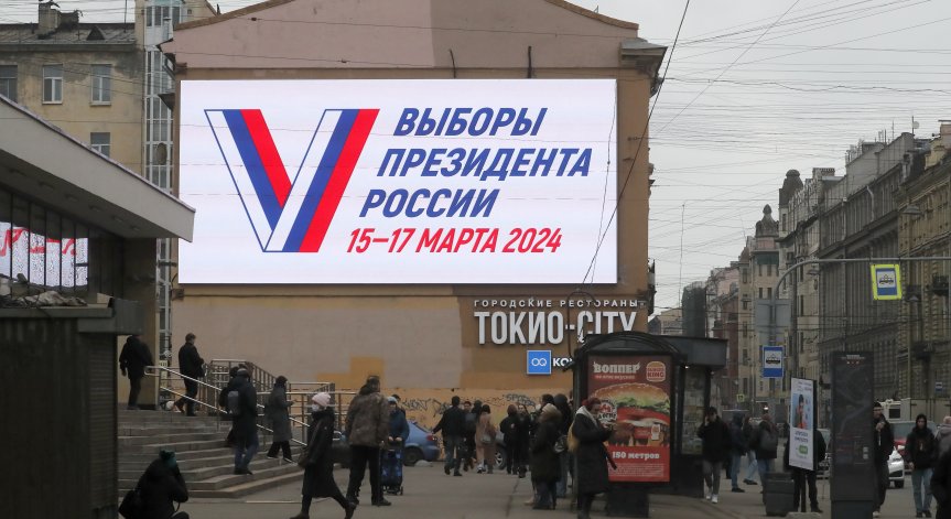 В Русия започват президентските избори, всички критици на Путин - мъртви или в затвора