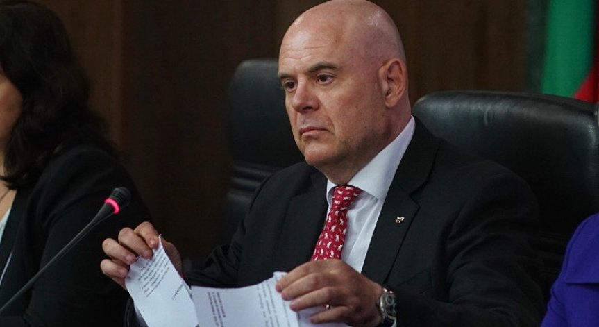 На второ четене: Правната комисия прие механизма за разследване на главния прокурор