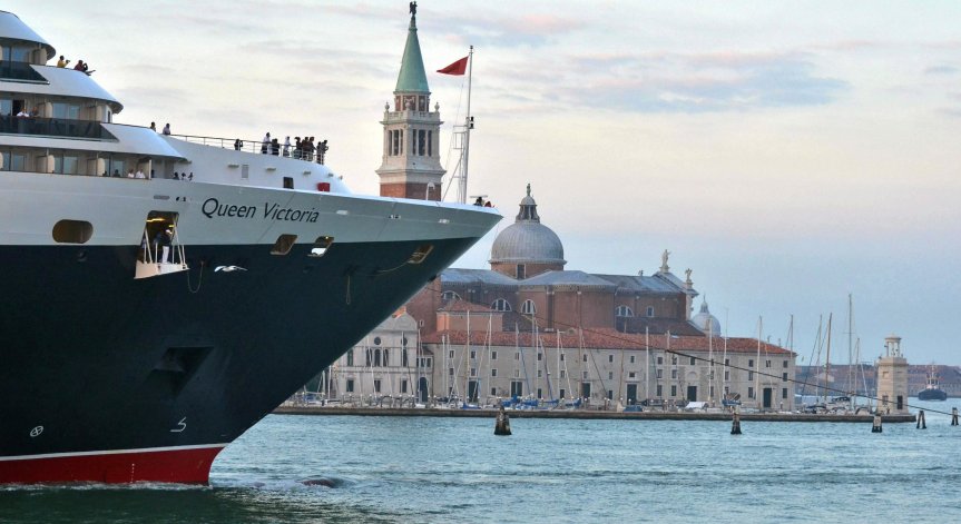 Круизните кораби са забранени във Венеция?