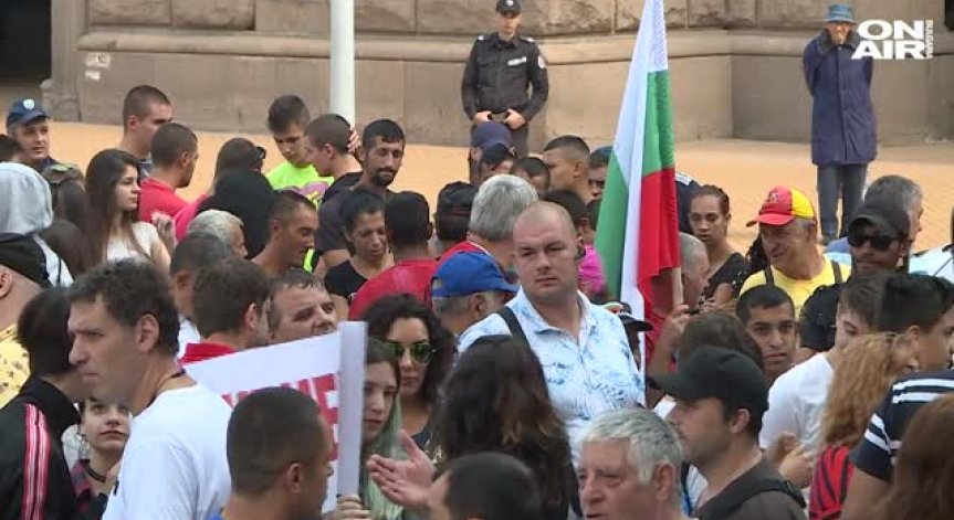 Малките търговци на горива с нови протести срещу банковите гаранции