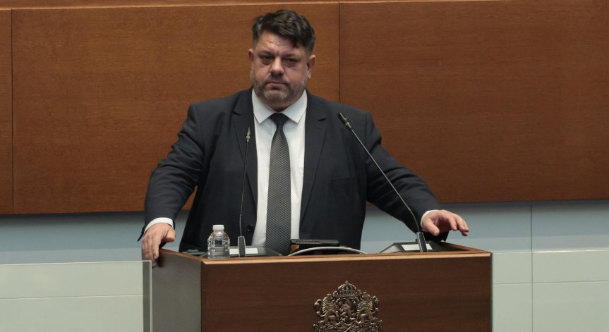 Зафиров: Левицата доказва, че трудните решения, а не популизмът, движат държавата напред