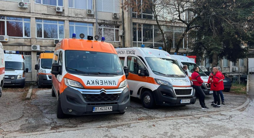 Тежка катастрофа затвори Прохода на Републиката, дете и мъж са с опасност за живота