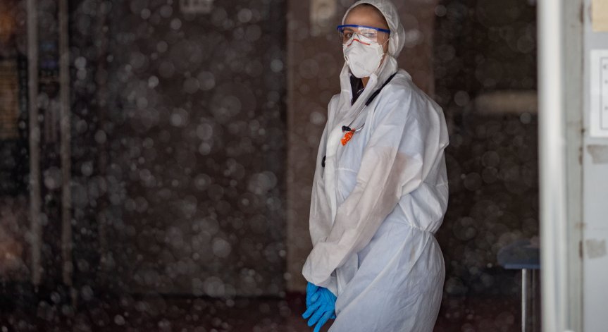 800 са заразените с коронавирус у нас, жертвите станаха 38