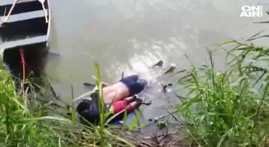 Смразяващи снимка и видео на удавени баща и дете шокираха света