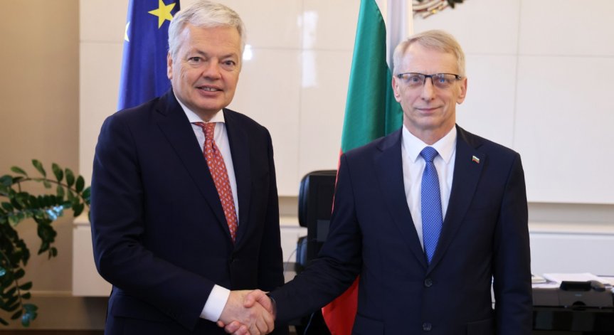 Премиерът на среща с Рейндерс: Няма да повтаряме стари грешки в правосъдната реформа