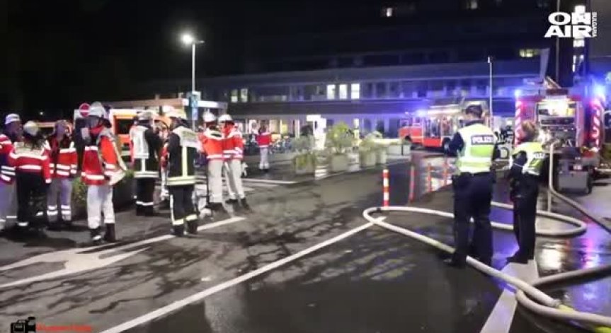 Загинал и десетки ранени при пожар в болница в Дюселдорф