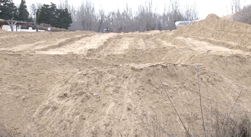 Прокуратурата спря строежа на хотел над плаж 