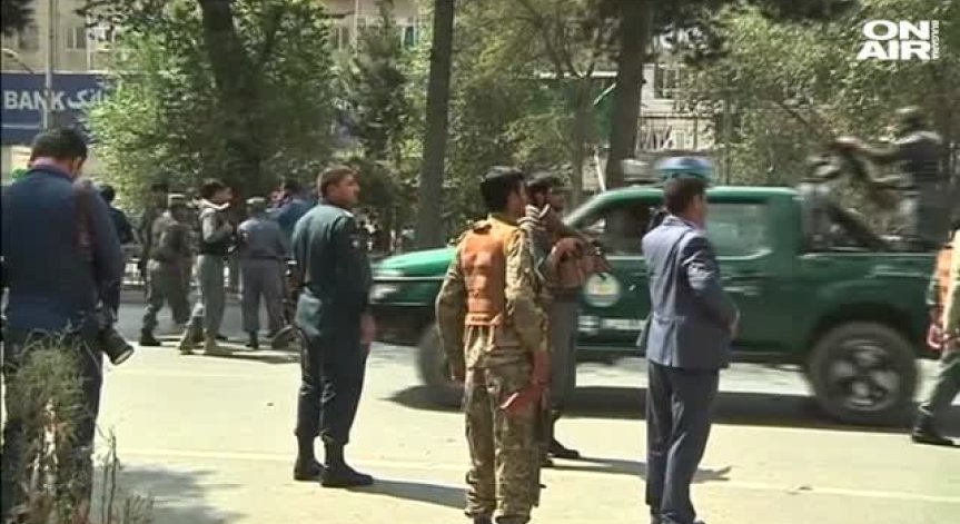 Мощен взрив в банка в Кабул уби петима