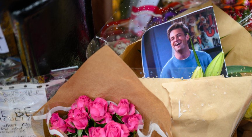 Бившата на Матю Пери: Лекарите са виновни за смъртта му