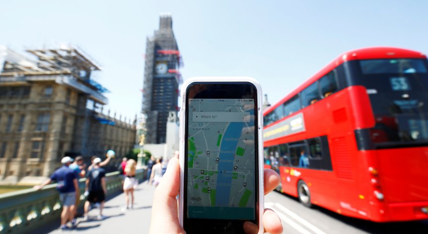 Конкуренти на Uber опитват да привлекат нейните шофьори