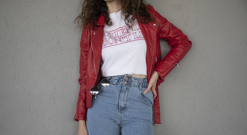 Модни съвети: Как да комбринираме червения цвят през зимата?