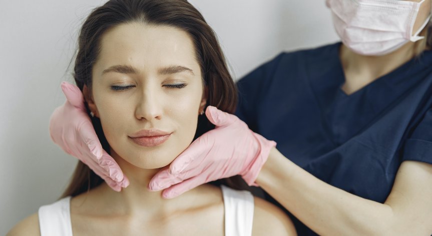 Лекар разкри как да се отървем от двойната брадичка