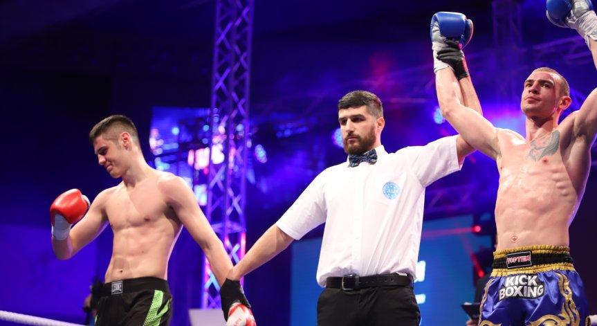 Българите разгромиха опонентите си на SENSHI, Християн Корунчев спечели Интерконтиненталната титла на WAKO PRO