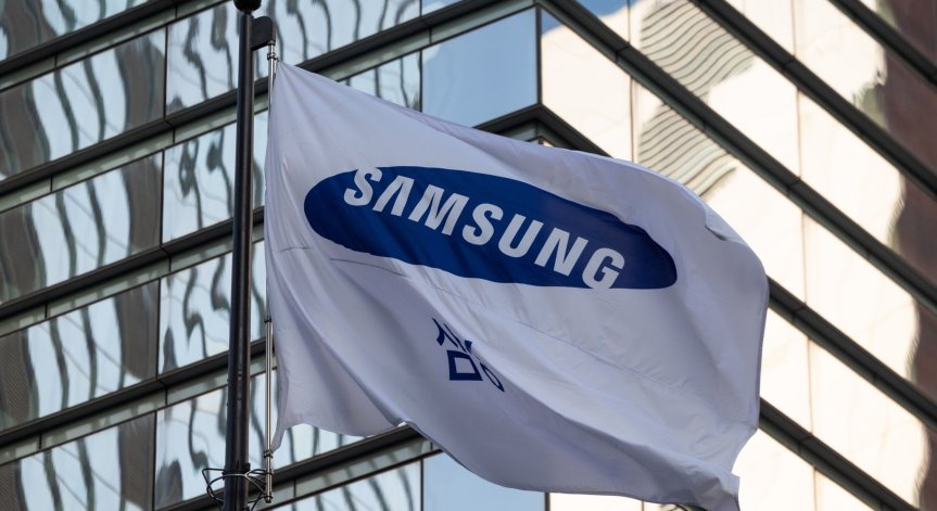 Служителите на Samsung няма да използват инструменти с AI - ето защо