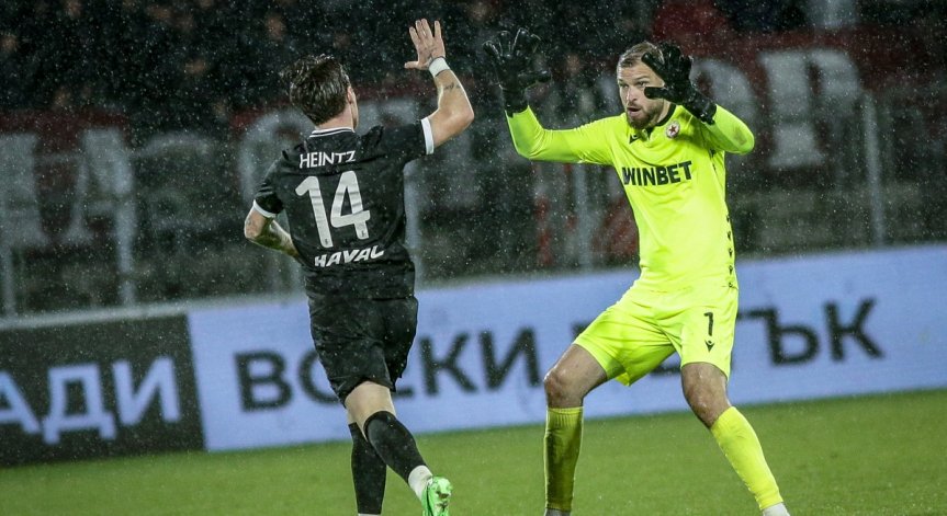 Вратарят Густаво Бусато преподписа договора си с ЦСКА 