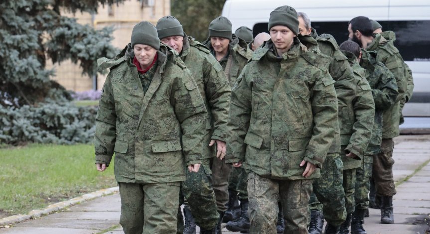 След преговори Украйна върна на Русия деветима военнопленници