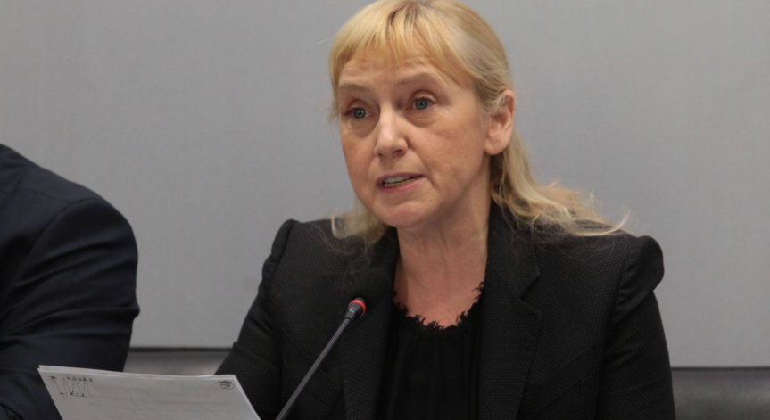 ЕП разглежда искането за сваляне на имунитета на Йончева