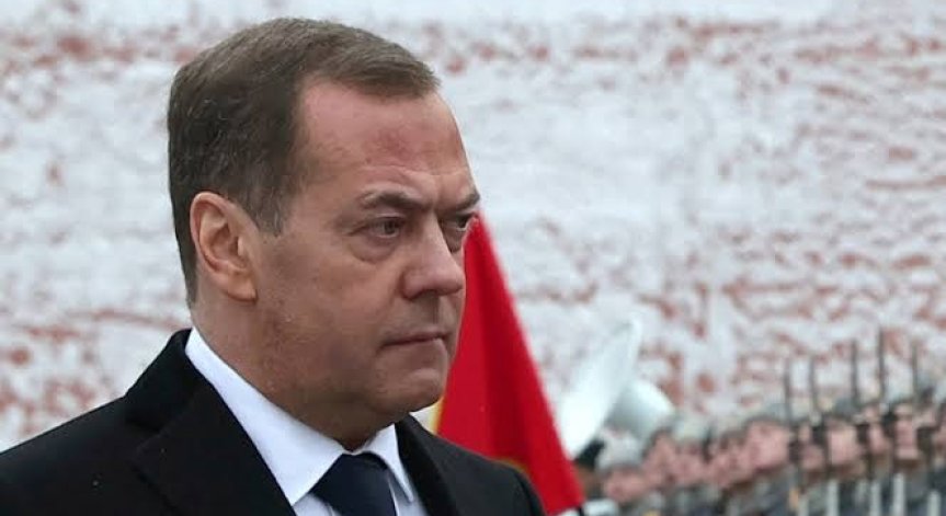 Медведев иска Русия да попълни 