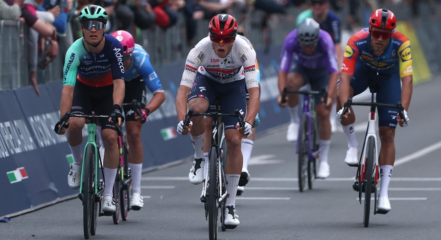 Giro d'Italia в България - колоездачите изминават пътя от Бургас до Велико Търново