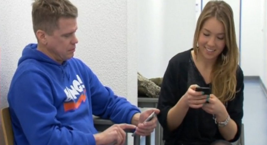 Използването на смартфони до късно през нощта влияе върху работата и здравето