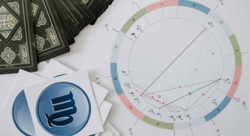 Хороскоп за 26 декември: Романтика за Лъвовете, разочарования за Везните