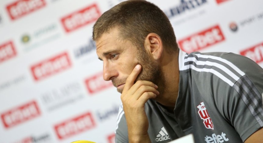 ЦСКА 1948 пак остана без треньор, раздели се с Мирослав Миндев