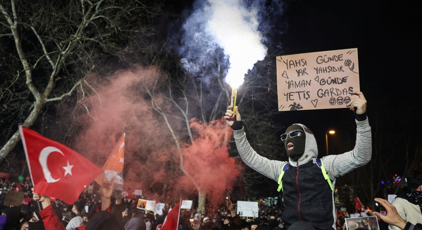 Демонстрациите започнаха миналата седмица.
