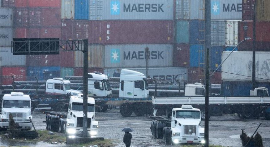 Новите мита в размер между 10 и 50% засягат и ЕС.