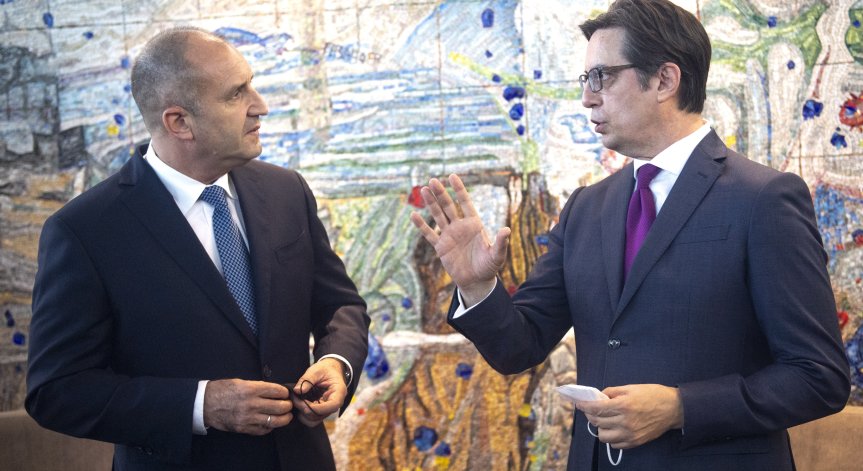 Пендаровски отсече: Не може да се преговаря за македонската идентичност