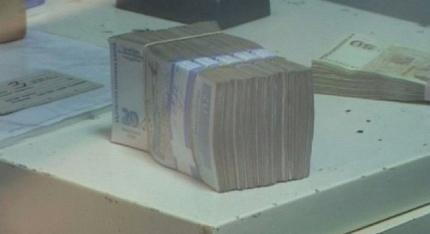 Стилиян Вътев: Банките и домакинствата не търсят активно кредити