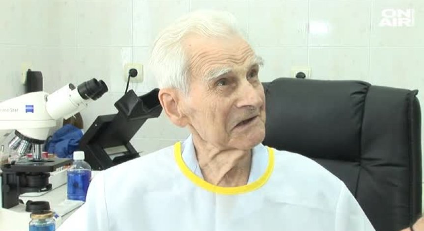 94-годишен микробиолог е най-възрастният практикуващ лекар у нас