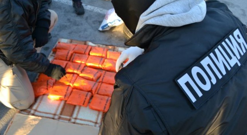 Разбиха голям канал за търговия с амфетамини в Пловдив