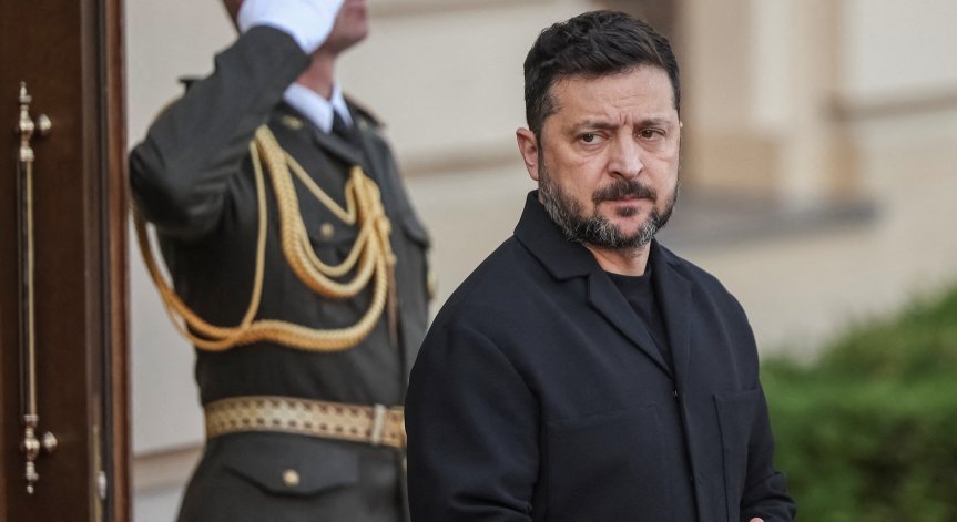 Зеленски към Лукашенко: Имаш една седмица да премахнеш оборудването си срещу Украйна