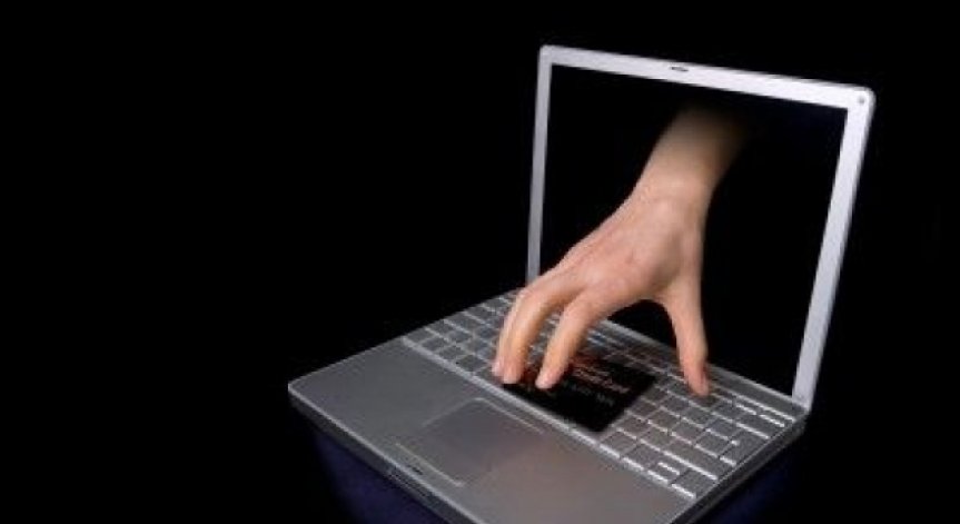 КЗП: 37% по-малко са нарушенията при online магазините